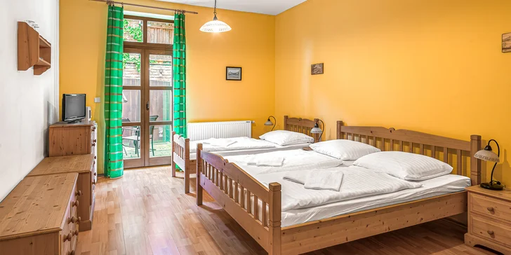 Relax uprostřed Lednicko-valtického areálu s polopenzí, neomezeným bazénem i degustací