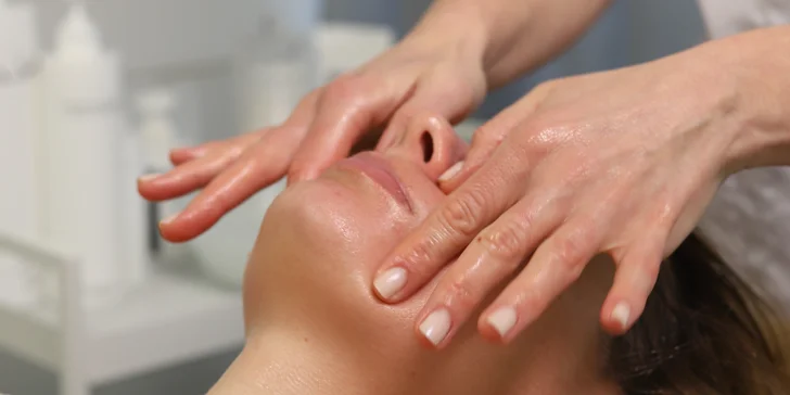 Otevřené vouchery na jakoukoli službu v Holistic Beauty: 500-3000 Kč