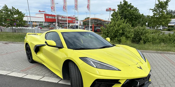 Žluté žihadlo Chevrolet Corvette C8: spolujízda i řízení v délce 15–60 min.