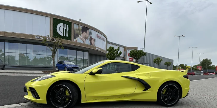 Žluté žihadlo Chevrolet Corvette C8: spolujízda i řízení v délce 15–60 min.