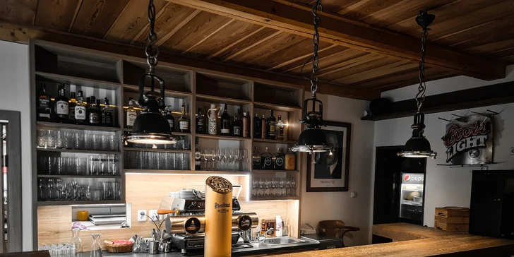 Pobyt v Peci pod Sněžkou: designový 4* hotel se snídaní a lahví vína