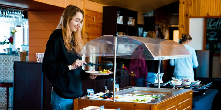 Ubytování v hotelu pod vrcholem Pradědu: snídaně či polopenze, wellness a spousta výletních cílů