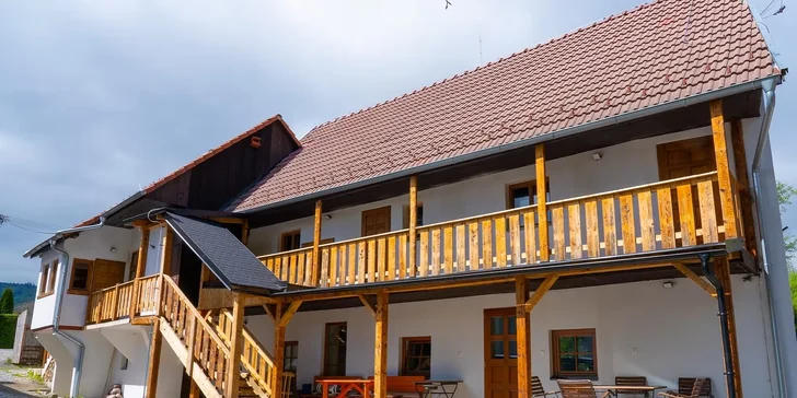 Apartmán nebo pokoj na farmě na západním Slovensku: zvířata, privátní wellness a snídaně