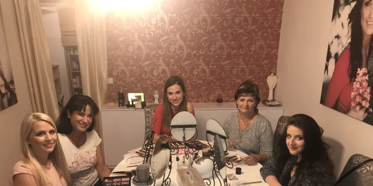 Kurz denního i večerního líčení s profesionální vizážistkou pro 1-2 osoby