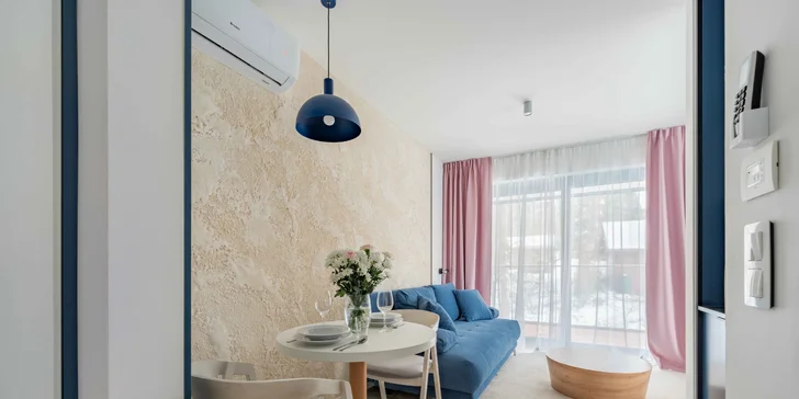 Dovolená ve Slezských Beskydech: moderní aparthotel se snídaní, vstup do saunaria