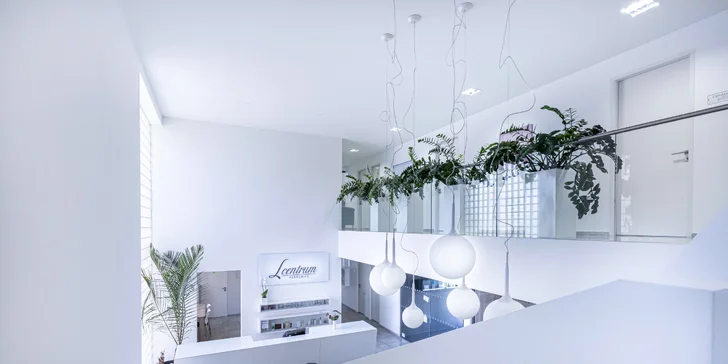 Jemný chemický peeling s AHA kyselinami nebo luxusní Golden Glow Ritual