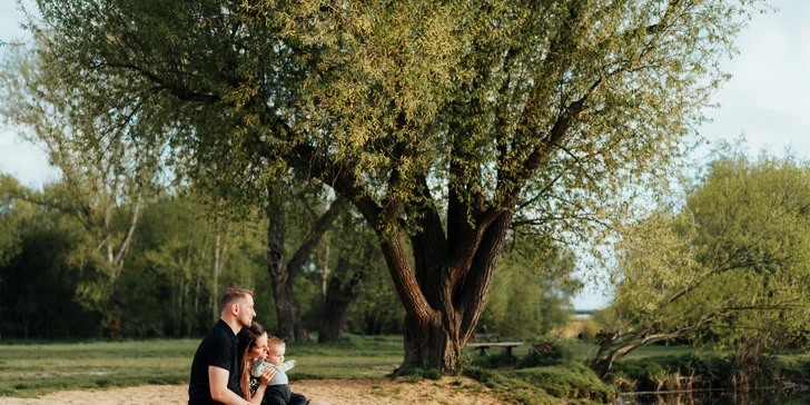 Rodinné, párové či těhotenské focení v exteriéru, 20 fotografií