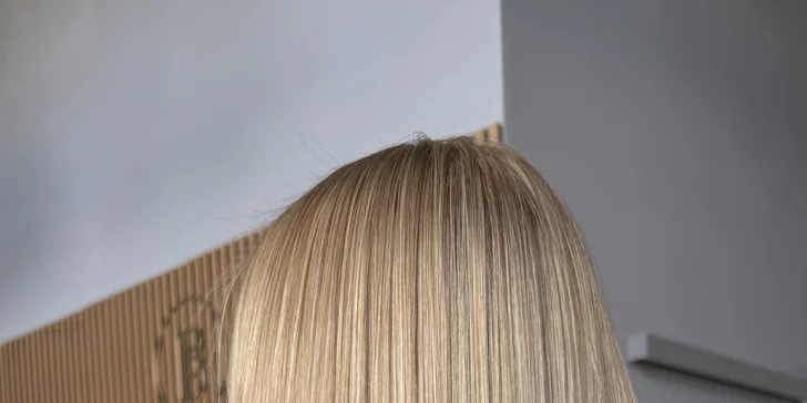 Nový sestřih nebo barva pro všechny délky vlasů v moderním salonu