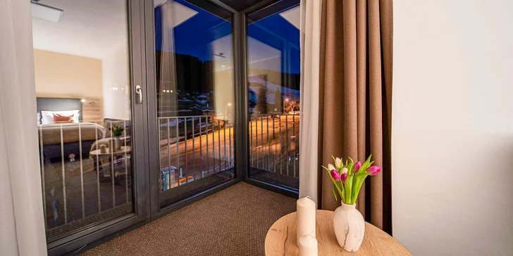 Pobyt v Peci pod Sněžkou: designový 4* hotel se snídaní a lahví vína