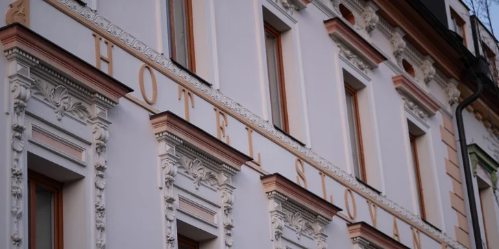 Příjemný hotel v centru Jeseníku se snídaní či polopenzí i saunou