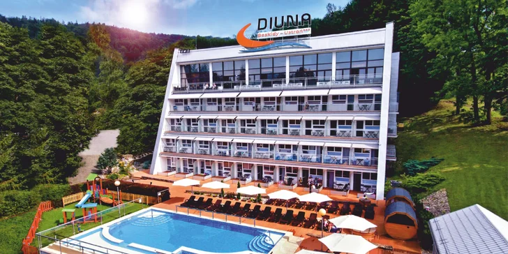Hotel obklopený horami a lesy: dovolená s polopenzí, neomezeným wellness i zábavou