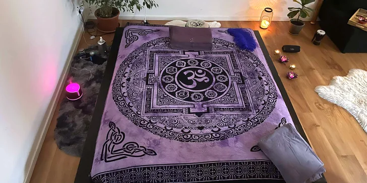 Uvolňující rozkoš: 90 min. tantrické masáže celého těla pro 1 osobu
