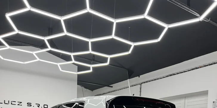 Čištění exteriéru vozu s roční keramickou ochranou pro osobní vozy, SUV i MPV