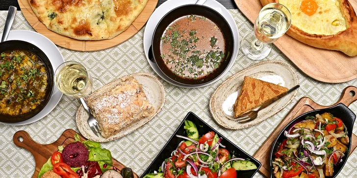 Gruzie na talíři: pětichodové degustační menu pro 2 osoby v nově otevřeném podniku