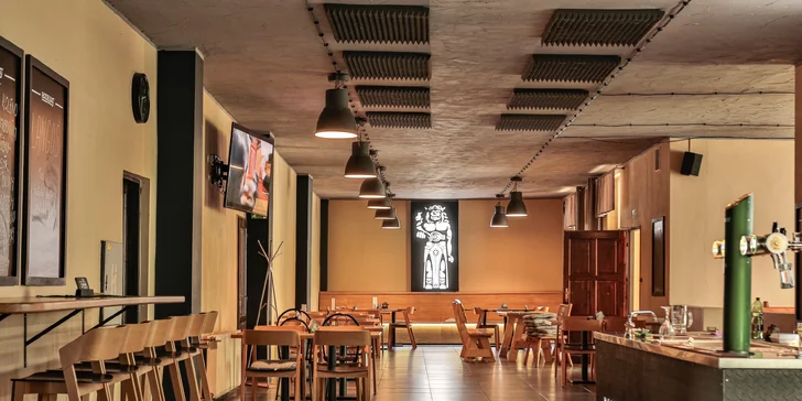 Koleno s chlebem, hořčicí a křenem i s pivem Radegast pro 1 nebo 2 osoby