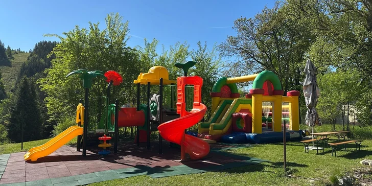 Rodinný pobyt na Bublavě v Krušných horách: pohodový baby friendly hotel se snídaní