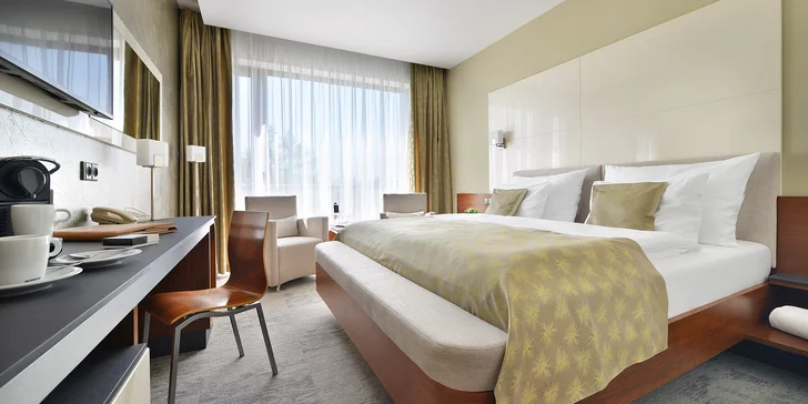 Luxusní pobyt v Hluboké nad Vltavou: 5* hotel u zámku s wellness a jídlem