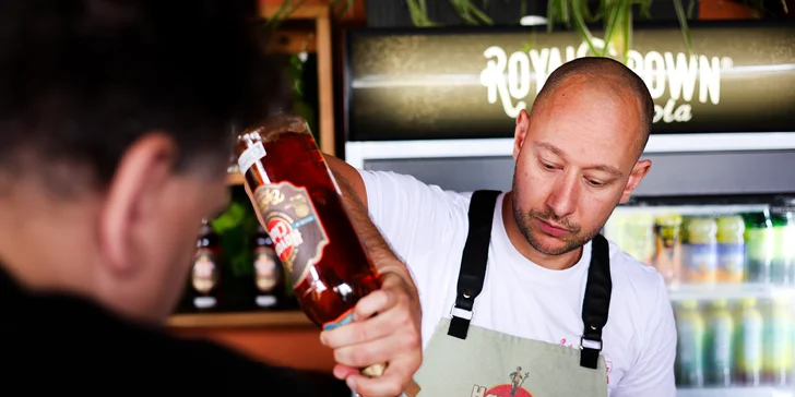 Rumové léto: vstup na festival prémiového alkoholu a jídla