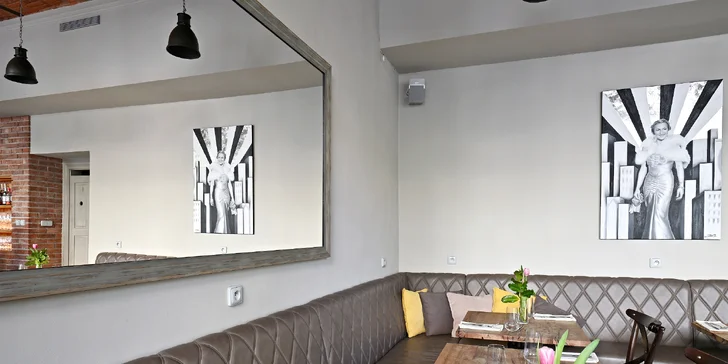 Italské degustační menu se steakem z tuňáka či telete i s lahví vína pro 2 osoby