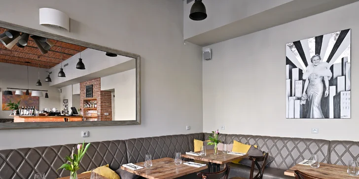 Italské degustační menu se steakem z tuňáka či telete i s lahví vína pro 2 osoby