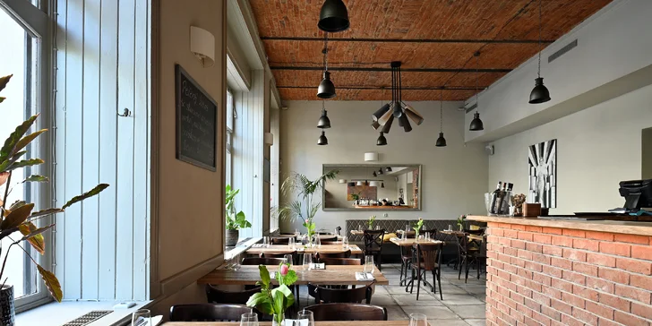Italské degustační menu se steakem z tuňáka či telete i s lahví vína pro 2 osoby