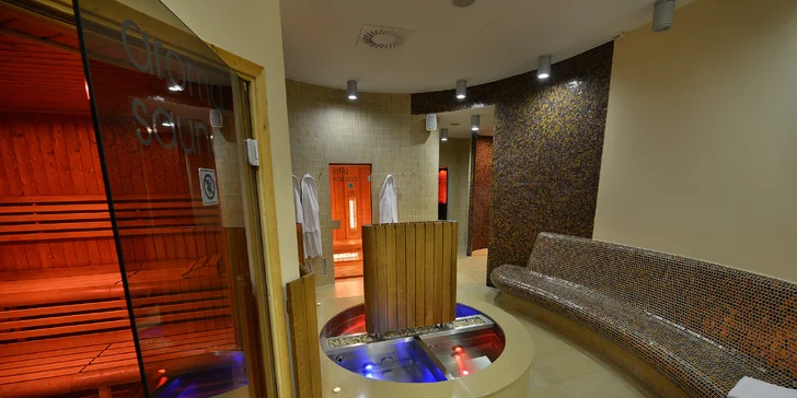 Luxusní pobyt v Hluboké nad Vltavou: 5* hotel u zámku s wellness a jídlem