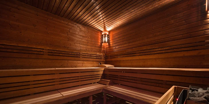 Luxusní pobyt v Hluboké nad Vltavou: 5* hotel u zámku s wellness a jídlem