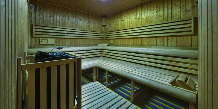 Luxusní pobyt v Hluboké nad Vltavou: 5* hotel u zámku s wellness a jídlem