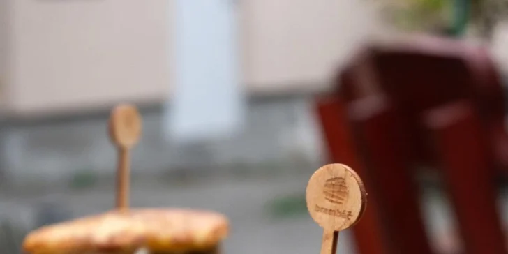 Lepší než hamburger: vyhlášené brambáče podle výběru z Plackárny U Lichny