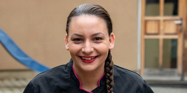 Jedna nebo dvě bramborové placky podle výběru: s nivou, tvarůžky či s masem
