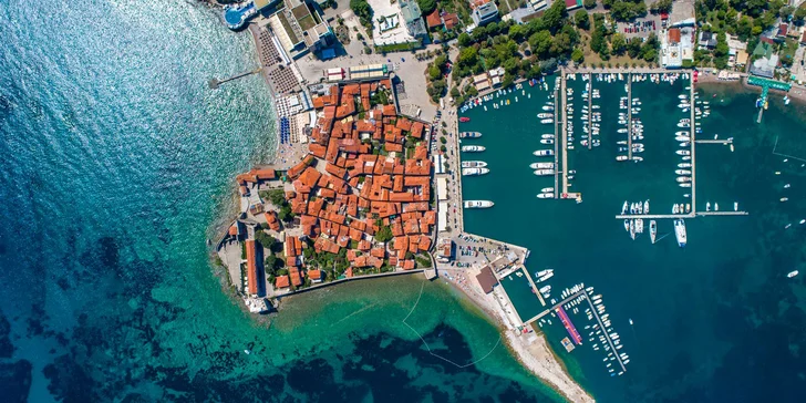 Dovolená v Černé Hoře: prostorné apartmány s výhledem na moře, výlety do muzea i aquaparku