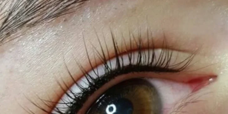 Laminace obočí i permanentní make-up obočí, linek a rtů