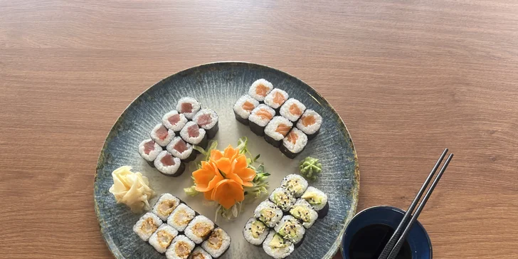 Sushi sety v restauraci YOMY sushi: maki i nigiri s lososem, tuňákem či krevetami, 24–62 ks