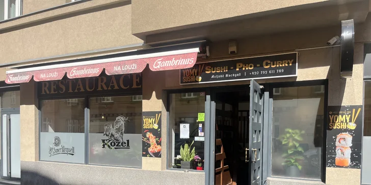 Sushi sety v restauraci YOMY sushi: maki i nigiri s lososem, tuňákem či krevetami, 24–62 ks
