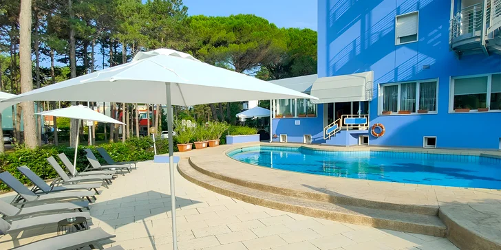 Rodinný pobyt v italském Bibione: 4* hotel vč. snídaní, hotelového bazénu a půjčení kol, 500 m od pláže
