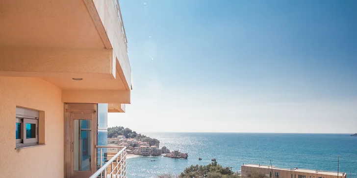 Černá Hora - Sveti Stefan: plně vybavené apartmány až pro 6 osob jen kousek od moře