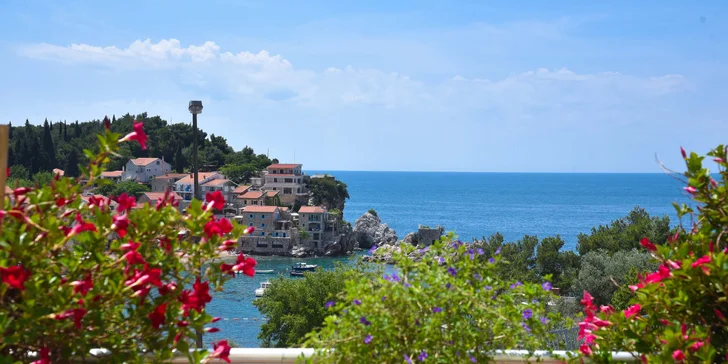 Černá Hora - Sveti Stefan: plně vybavené apartmány až pro 6 osob jen kousek od moře