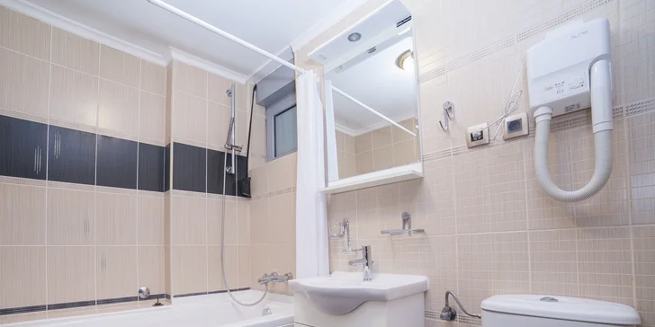 Černá Hora - Sveti Stefan: plně vybavené apartmány až pro 6 osob jen kousek od moře