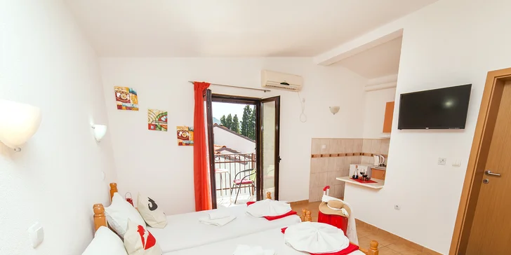 Dovolená v Černé Hoře: vybavené apartmány kousek od moře až pro 5 osob