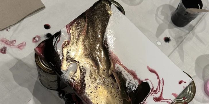 Zážitkové malování obrazů pro 1 i 2 osoby: metoda fluid art, epoxidová pryskyřice i alkoholové inkousty