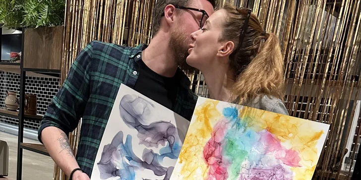 Zážitkové malování obrazů pro 1 i 2 osoby: metoda fluid art, epoxidová pryskyřice i alkoholové inkousty