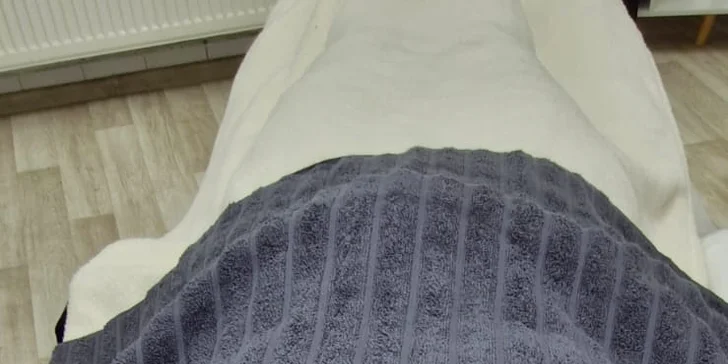 Kompletní péče o pleť: masáž Gua Sha, hloubkové čištění i chemický peeling