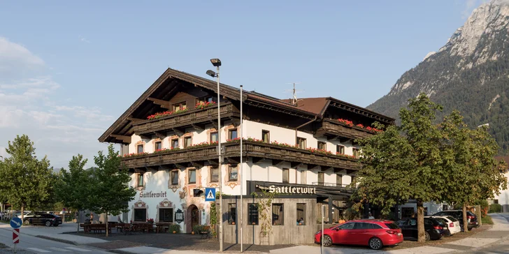 Pohodová dovolená v Alpách: tyrolský hotel s polopenzí, neomezeně sauny, karta výhod