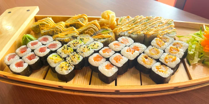 Sushi sety v restauraci YOMY sushi: maki i nigiri s lososem, tuňákem či krevetami, 24–62 ks