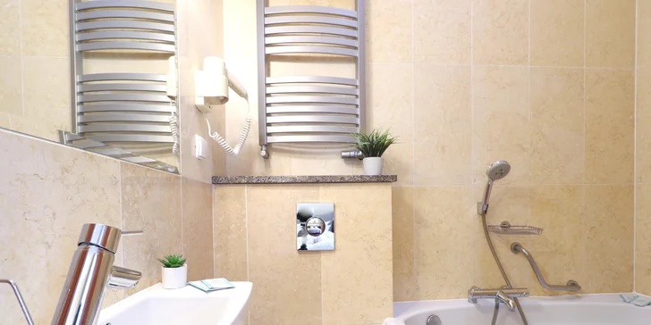 Pohoda a relax ve Svinoústí: hotel kousek od pláže, polopenze i plná penze, wellness, first minute i noc zdarma