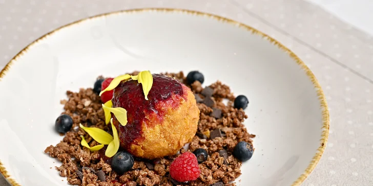 Tříchodové menu pro dva s možností vinného párování: tilápie, krůtí sous-vide i fritovaná zmrzlina
