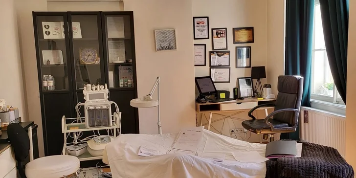 Kosmetické ošetření pleti: masáž obličeje, kobido masáž, mikrodermabraze, čištění i peeling