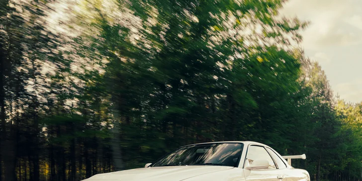 Nissan Skyline R34 nebo Nissan Silvia: jízda za volantem či na sedadle spolujezdce a třeba i driftem