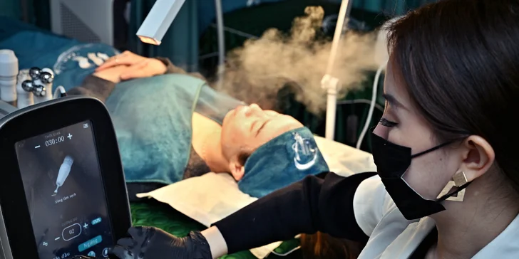 Probuďte svou pleť k životu díky kosmetice: anti-age, hydratace, čištění, boj s akné i mikrojehličky