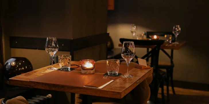 Degustační smoukované menu o 5 chodech v River's smokelab pro 2 osoby